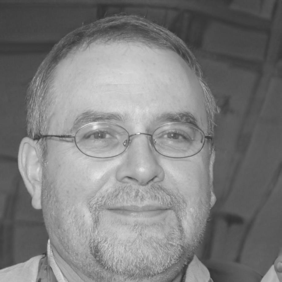 Portrait de Marc Letellier, analyste financier